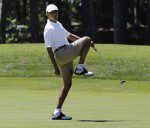 Obama_plays_golf